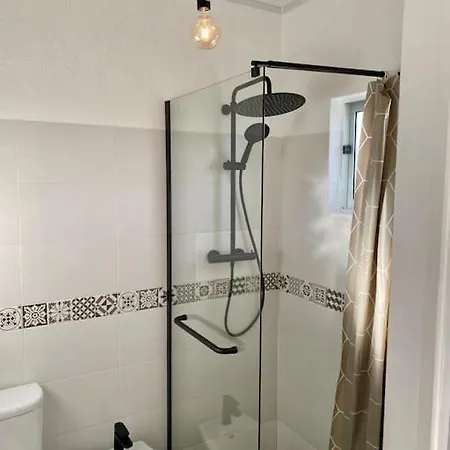 Apartamento Familiar Em Belem *